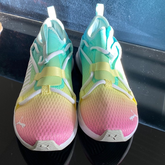 PUMA Rainbow Color - Picture 1 of 6